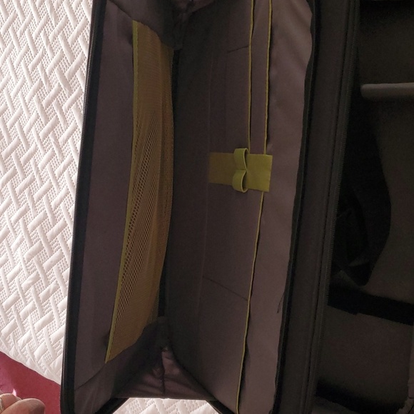 Case Logic Computer Case for 18" Laptop - Picture 6 of 6